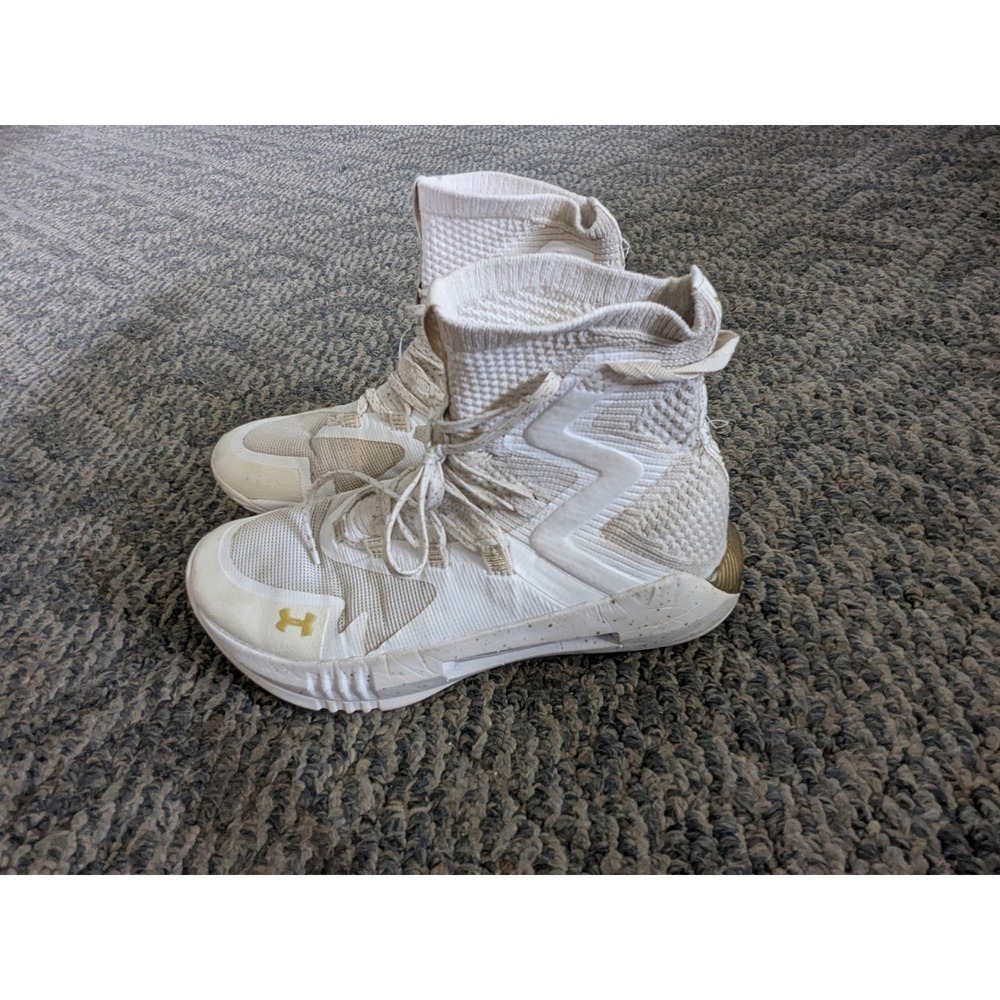 Under Armour Highlight Ace 2.0 Volleyball Shoes White Gold 3021376100 Womens 7.5